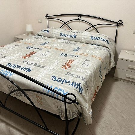 Roma Chic Residenza Gemelli Apartment Ngoại thất bức ảnh