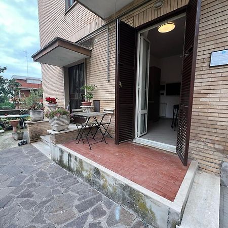 Roma Chic Residenza Gemelli Apartment Ngoại thất bức ảnh
