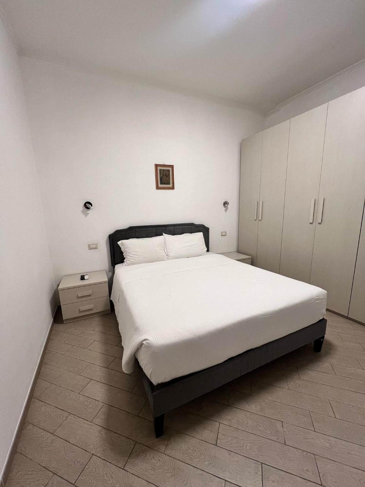 Roma Chic Residenza Gemelli Apartment Ngoại thất bức ảnh
